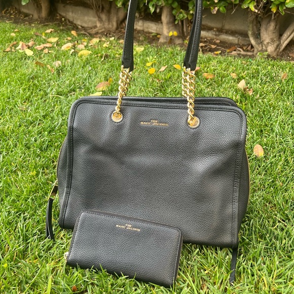 SOLD ✨❤️FINAL SALE🌼The Marc Jacob set - Picture 16 of 16